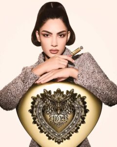 هدى المفتي بطلة موسم الأعياد في حملة دولشي آند جابانا الجديدة 2 - Egypodcast. 590082878 1166834065578667 7354359639500229203 n 1 - Egypodcast.